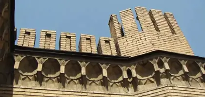 Alborz school architecture