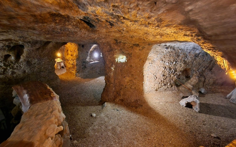 Kurd Olia Waterfall: A Hidden Natural Gem Near Isfahan